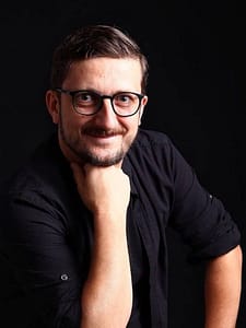 Profesor Cezar Buliga